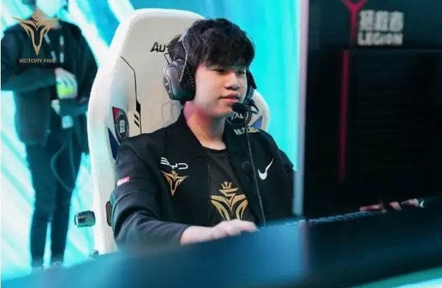 战术布置在 战术布置在